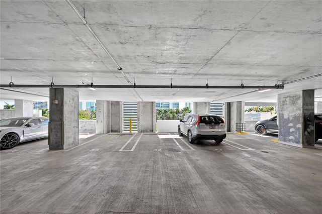 301 QUAY COMMONS 1807, Sarasota, FL 34236