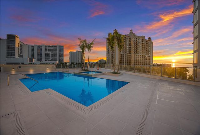 301 QUAY COMMONS 1807, Sarasota, FL 34236