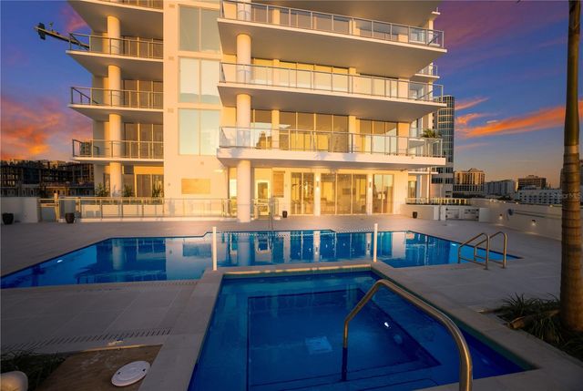 301 QUAY COMMONS 1807, Sarasota, FL 34236