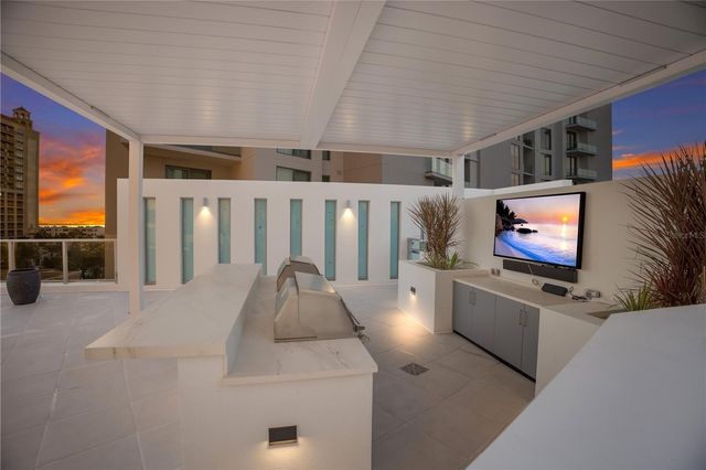 301 QUAY COMMONS 1807, Sarasota, FL 34236