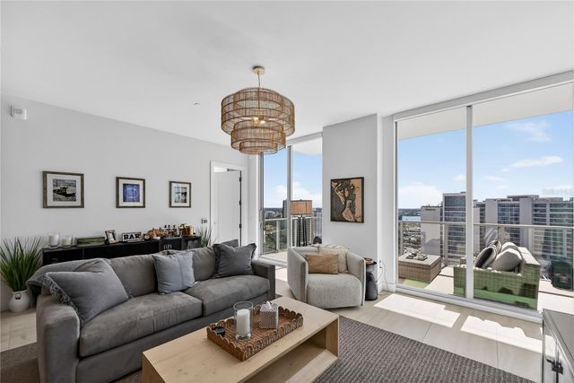 301 QUAY COMMONS 1807, Sarasota, FL 34236