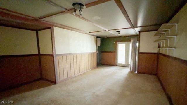 1360 W Bone Road NW, Mcconnelsville, OH 43756