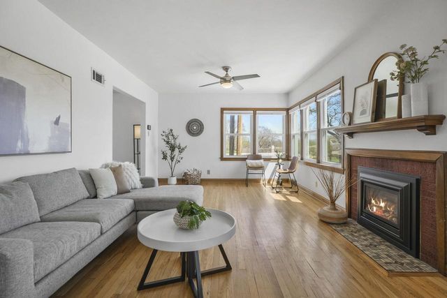 3144 Lakeland Avenue, Madison, WI 53704