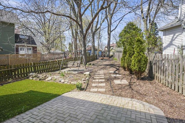 3144 Lakeland Avenue, Madison, WI 53704