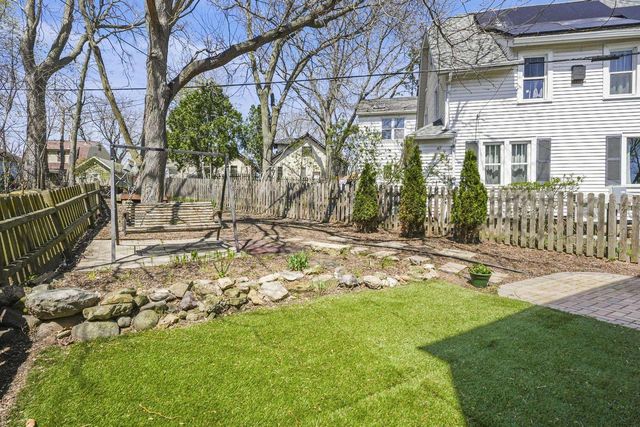 3144 Lakeland Avenue, Madison, WI 53704