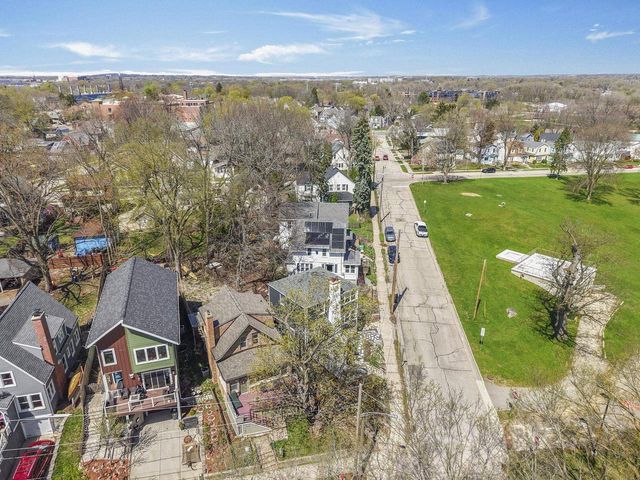 3144 Lakeland Avenue, Madison, WI 53704