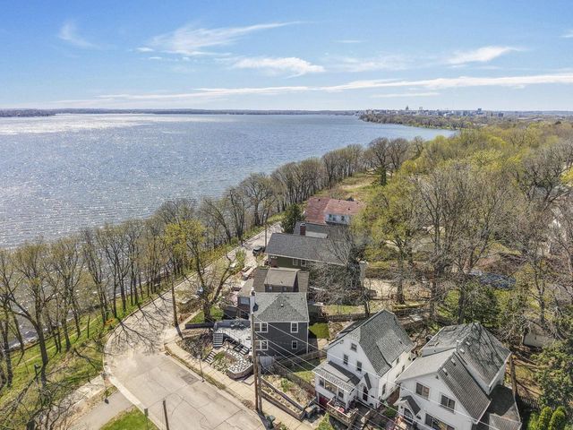 3144 Lakeland Avenue, Madison, WI 53704
