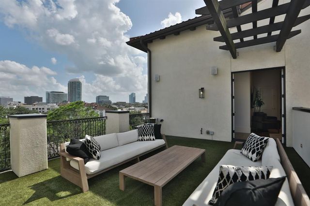 2413 Rosamond Street A, Houston, TX 77098