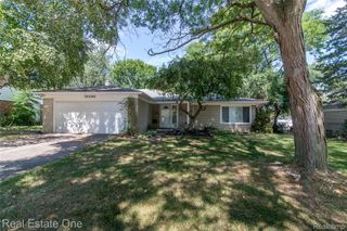 30290 Old Stream Street, Southfield, MI 48076