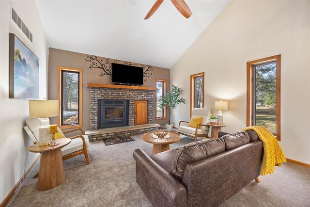 N6215 3RD DRIVE, Plainfield, WI 54966