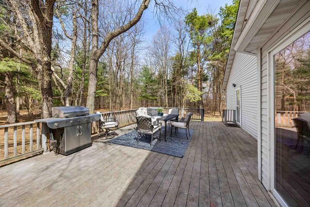 N6215 3RD DRIVE, Plainfield, WI 54966