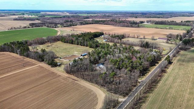 N6215 3RD DRIVE, Plainfield, WI 54966