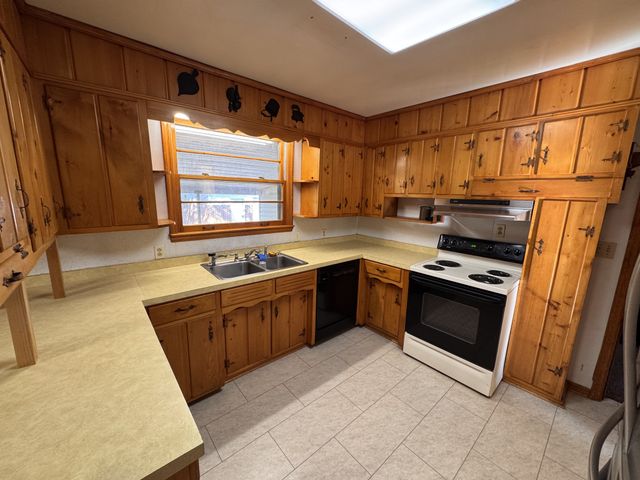 1505 Idlewild Dr, Lebanon, TN 37087