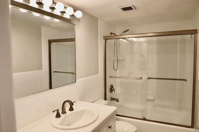 1301 River Reach Drive 111, Fort Lauderdale, FL 33315