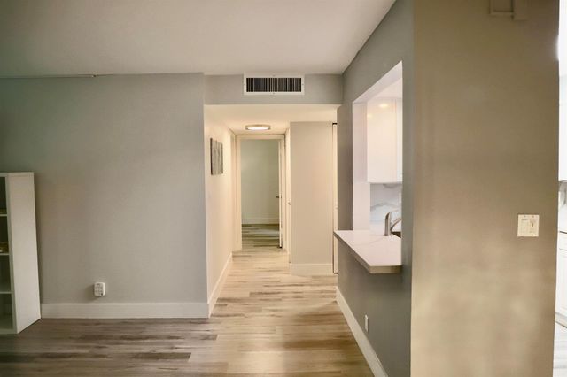 1301 River Reach Drive 111, Fort Lauderdale, FL 33315