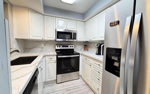 1301 River Reach Drive 111, Fort Lauderdale, FL 33315
