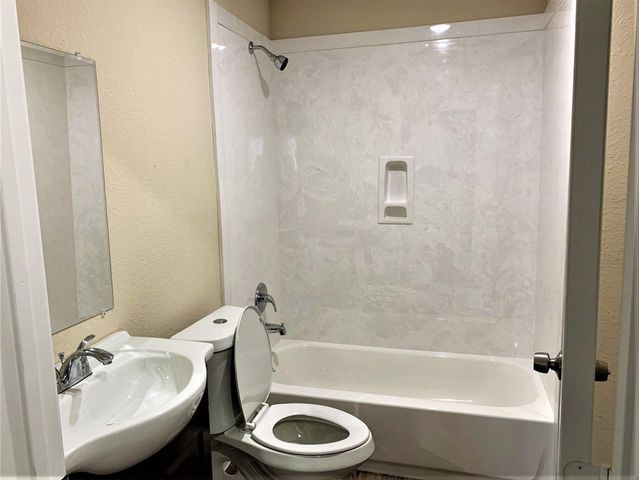 1907 Chew Street, Houston, TX 77020