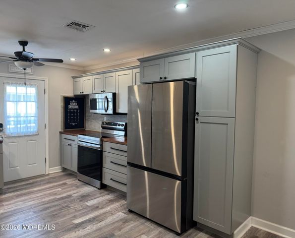 49C Cambridge Court 100c, Lakewood, NJ 08701