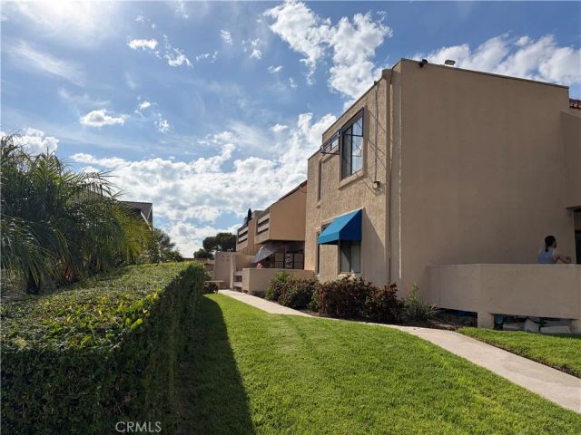 2266 Bradford Avenue 121, Highland, CA 92346