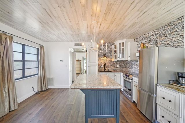 24862 US HIGHWAY 19 N 1701, Clearwater, FL 33763