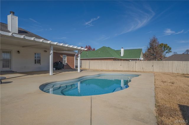 11105 Dexter Ave, Northport, AL 35475