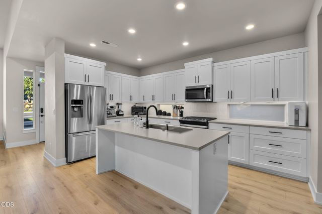 20843 SE Caldera Drive, Bend, OR 97702
