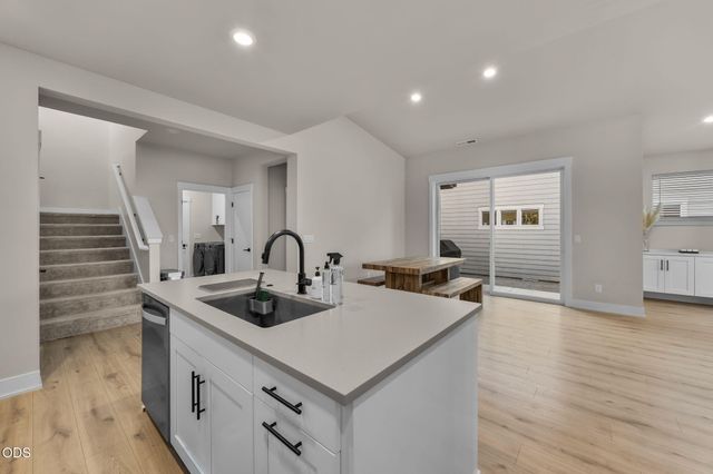 20843 SE Caldera Drive, Bend, OR 97702