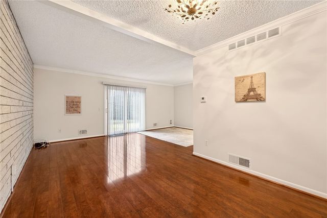 609 French Road, Brighton, NY 14618