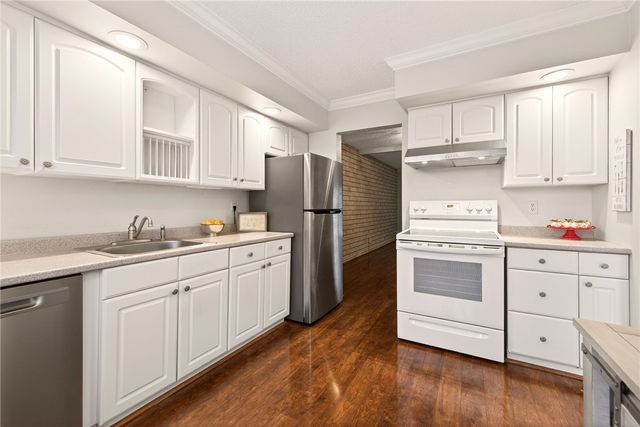 609 French Road, Brighton, NY 14618