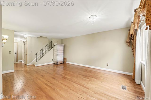 99 Manor Way, Rochester Hills, MI 48309