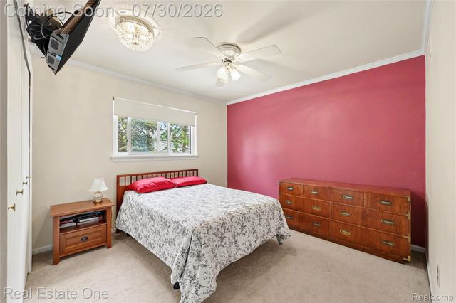 99 Manor Way, Rochester Hills, MI 48309