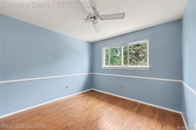 99 Manor Way, Rochester Hills, MI 48309