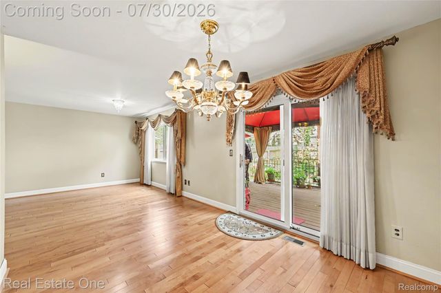 99 Manor Way, Rochester Hills, MI 48309