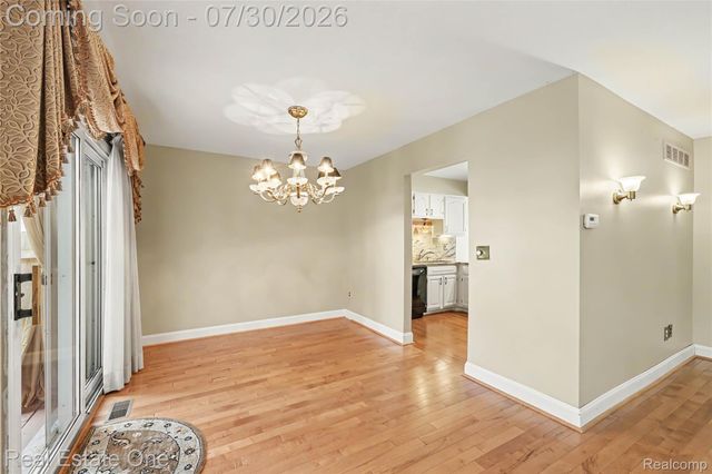 99 Manor Way, Rochester Hills, MI 48309