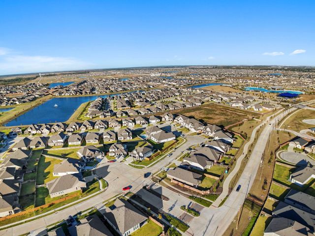 2453 Seaglass Terrace Drive, Katy, TX 77493