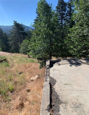 31533 Circle View, Running Springs, CA 92382
