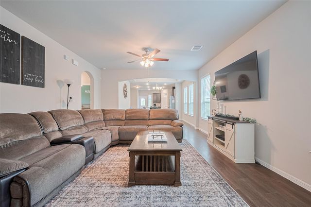 1214 Red Hills Drive, Rosharon, TX 77583