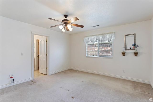 190 W NEWBURY LN, Harrisville, UT 84414