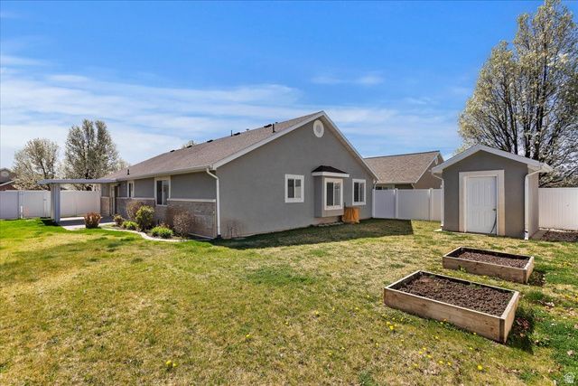 190 W NEWBURY LN, Harrisville, UT 84414