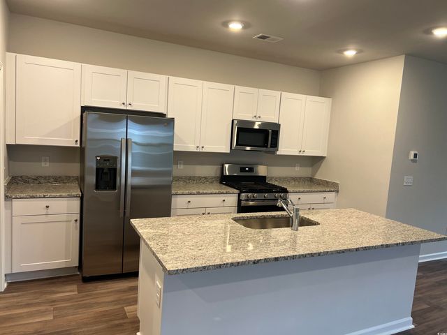 808 Wapama St., Little River, SC 29566