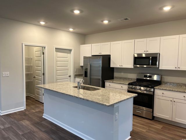 808 Wapama St., Little River, SC 29566