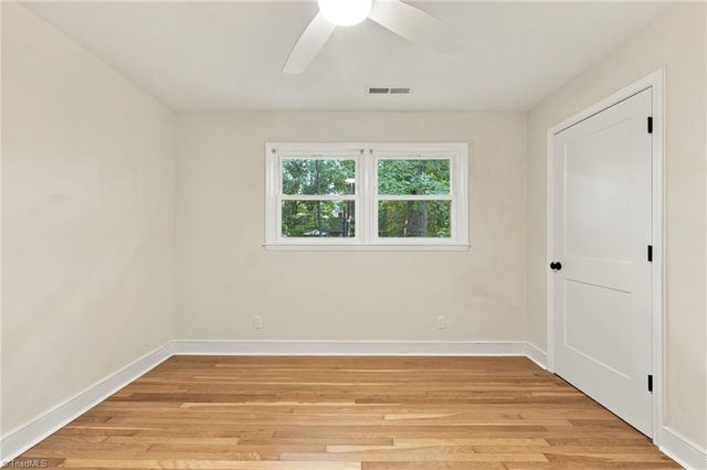 3514 Fox Place, Greensboro, NC 27408
