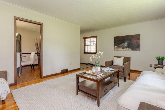 1350 Carriage Road, Powell, OH 43065