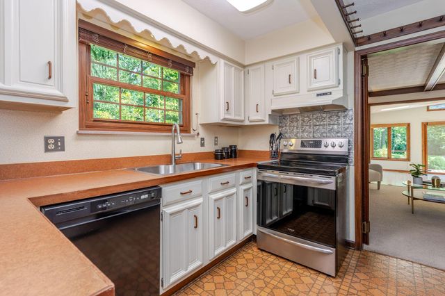 1350 Carriage Road, Powell, OH 43065