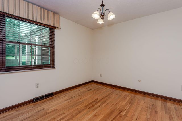 1350 Carriage Road, Powell, OH 43065