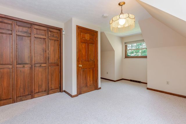 1350 Carriage Road, Powell, OH 43065