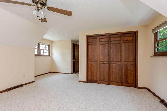 1350 Carriage Road, Powell, OH 43065