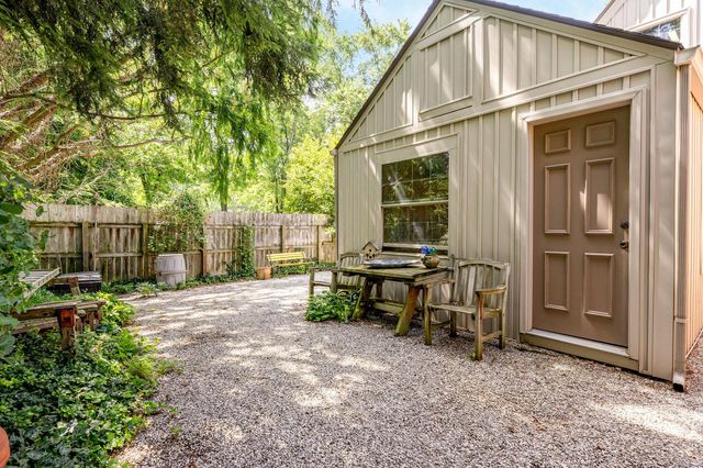 1350 Carriage Road, Powell, OH 43065