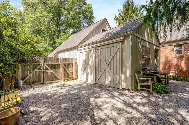 1350 Carriage Road, Powell, OH 43065