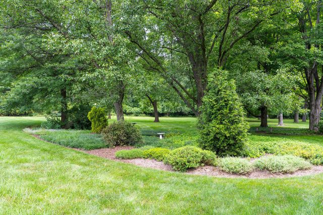 1350 Carriage Road, Powell, OH 43065